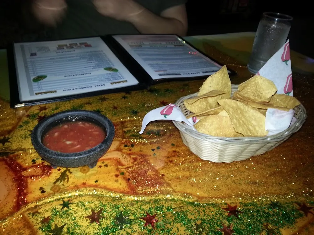 Chips N Salsa