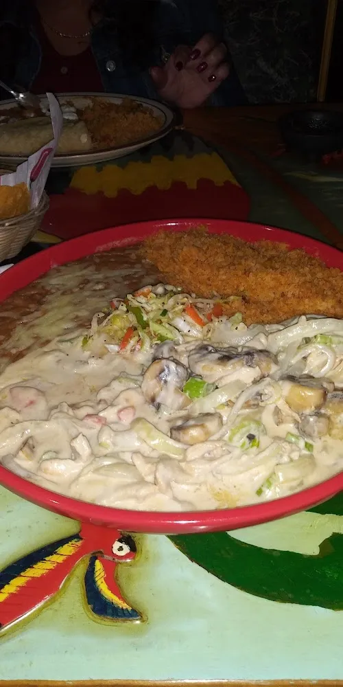 Pollo a La Crema